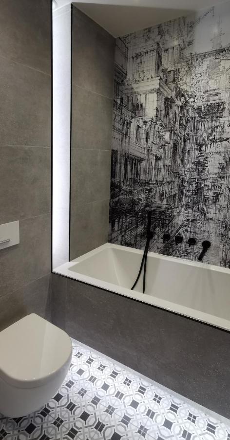 City Garden Apartment วรอตซวาฟ ภายนอก รูปภาพ