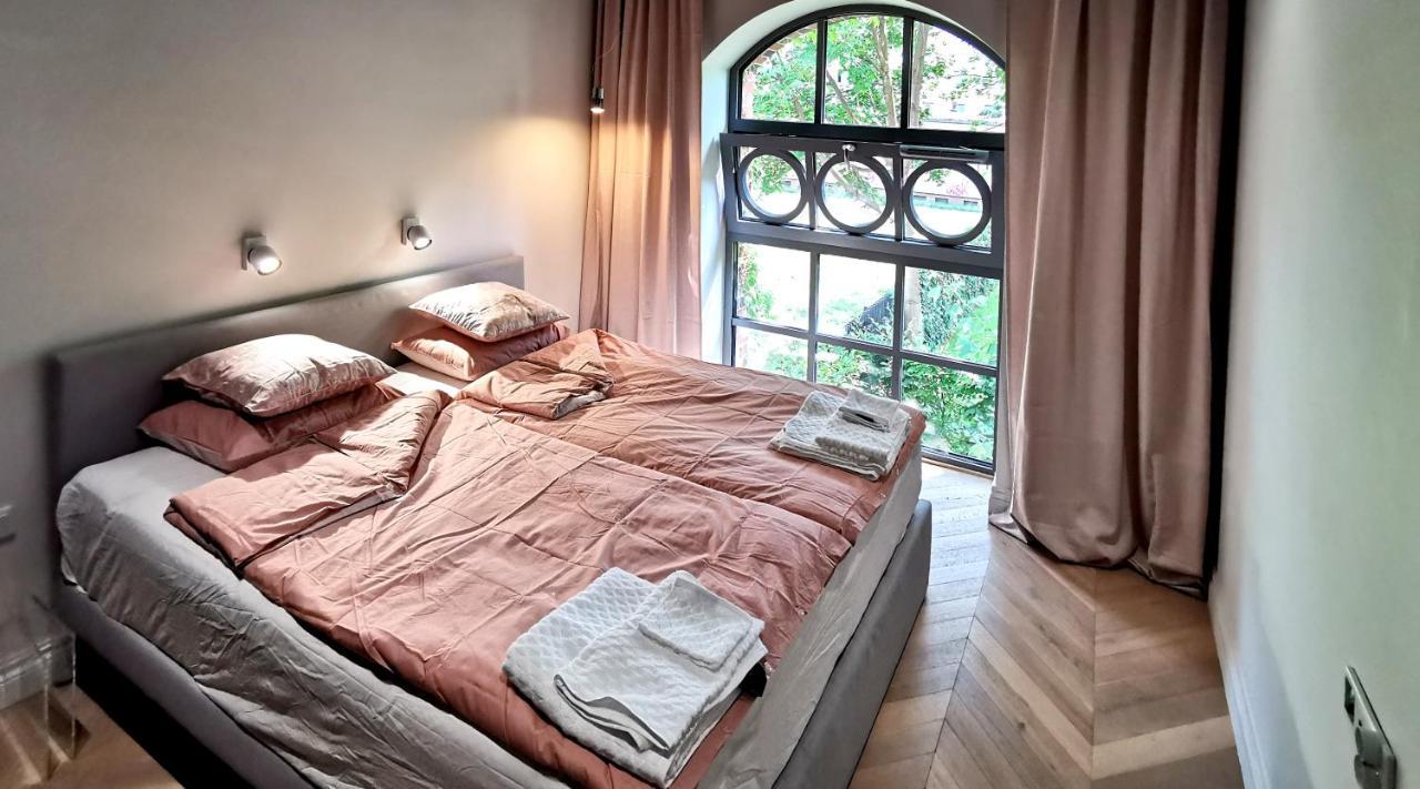 City Garden Apartment วรอตซวาฟ ภายนอก รูปภาพ